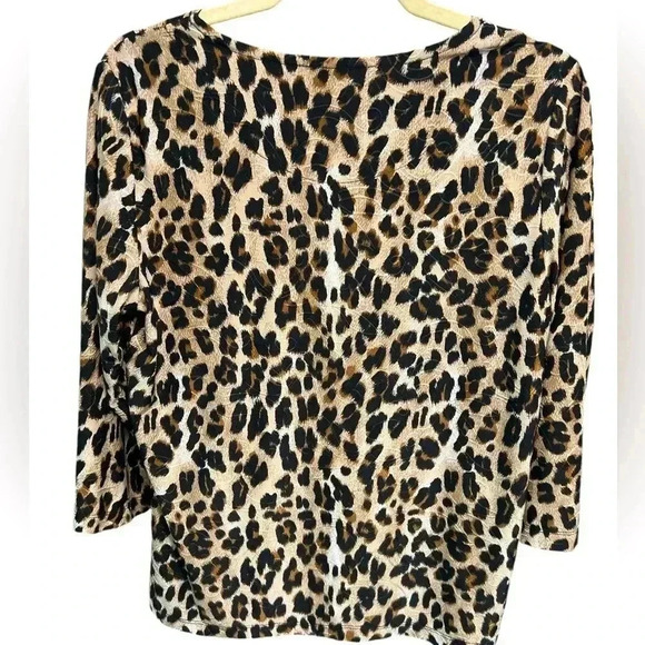 Adorable 3/4 Sleeve Stylish Leopard Print Blouse, size 10 - Picture 5 of 6